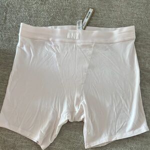 Skims pink boyfriend Boxer